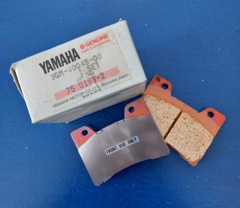 Yamaha FZR600 FZR500 FZR1000 Bremsbelagsatz neu 3GM-W0045-00