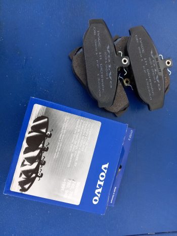 Volvo  Original Bremsbelagsatz 740 760 780 940 271707-2