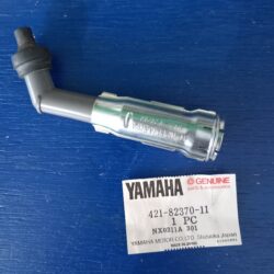 Yamaha XT350 XS500 XT600 Kerzenstecker komplett neu 421-82370-11
