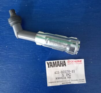 Yamaha XT350 XS500 XT600 Kerzenstecker komplett neu 421-82370-11