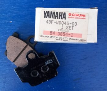 Yamaha XT500L XT600 Bremsbelagsatz vorne neu 43F-W0045-00