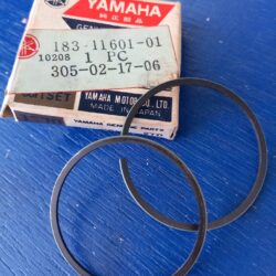 Yamaha AS2 125 Kolbenringe neu 183-11601-01