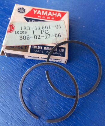Yamaha AS2 125 Kolbenringe neu 183-11601-01
