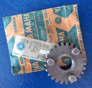 Yamaha DT50 TY50 DT75 DT80 YSR50 RD50 RD80 YSR80 LB80 YZ125   Zahnrad 5.Ritzel 25 Z neu 353-17251-00