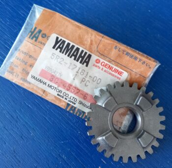 Yamaha TZ50 TZR50 RZ50 TZR75 TDR50 RD75LC DT80LC TDR80 Zahnrad 6.Ritzel 26 Z neu 5R2-17161-00