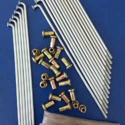 Yamaha RD350 Speichensatz vorne neu 351-25104-00