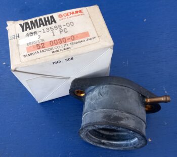 Yamaha XJ600 Verbindung Vergaser 2 neu 51H-13596-00