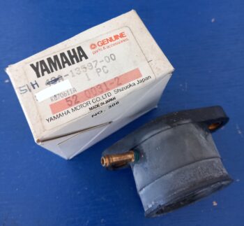 Yamaha XJ600 Verbindung Vergaser 3 neu 51H-13597-00